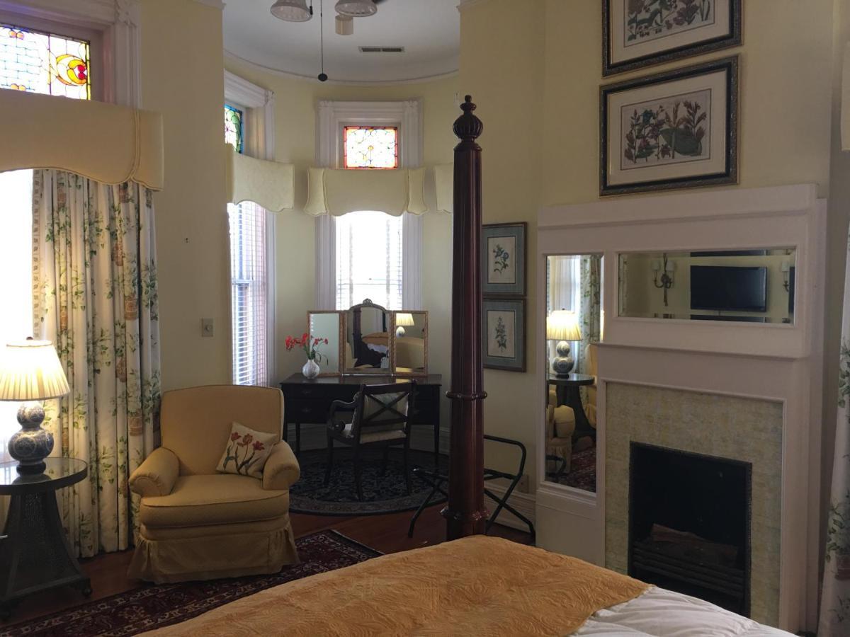 Burke Mansion Bed and Breakfast Macon Buitenkant foto